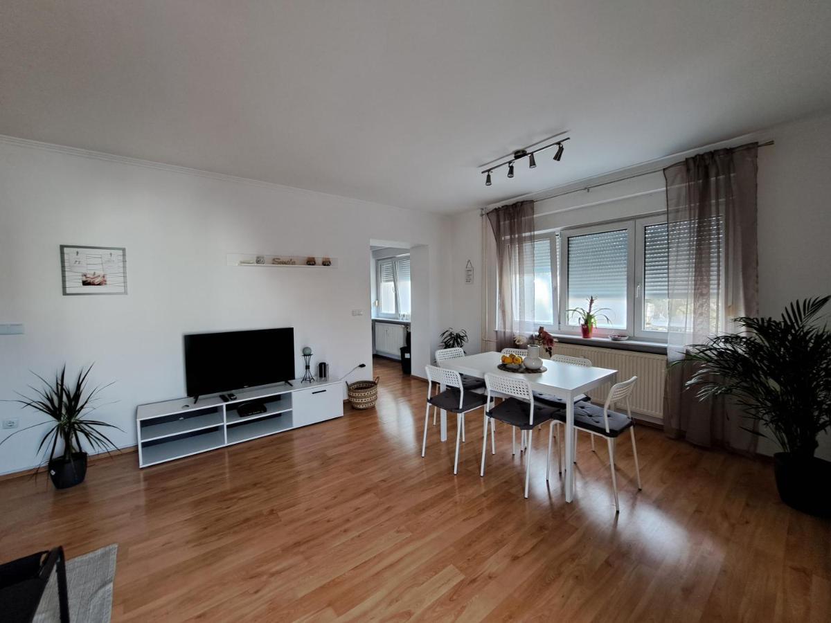 Charming Celje City Center Apartment Exteriör bild